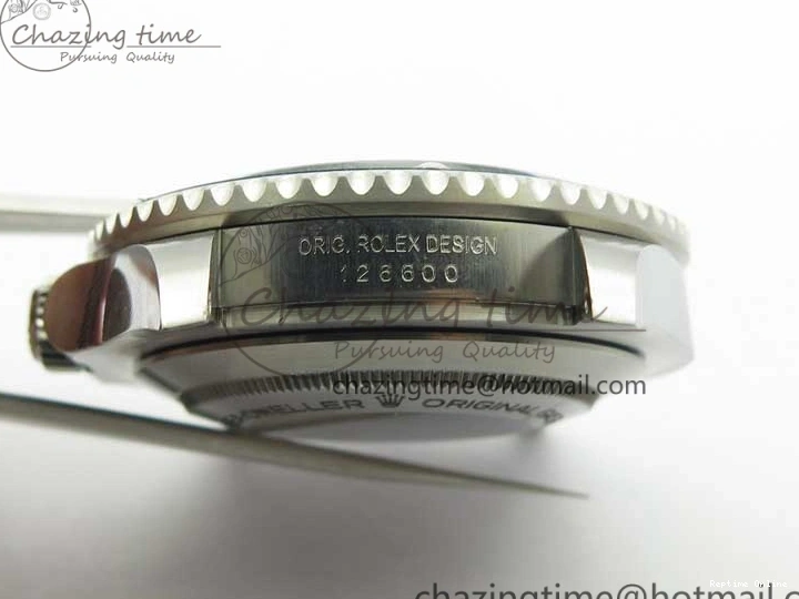 1228 Sea-Dweller 2017 Baselworld 126600 Noob 1:1 Best Edition Black Dial on SS Bracelet A2836 V Effortless 3065